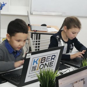 KiberOne объявляет набор юных программистов в Усть-Каменогорске - Школа программирования для детей, компьютерные курсы для школьников, начинающих и подростков - KIBERone г. Чайковский